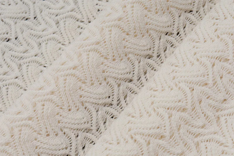 VESTIDO ELEGANTE COM DETALHE DE GRAVATA