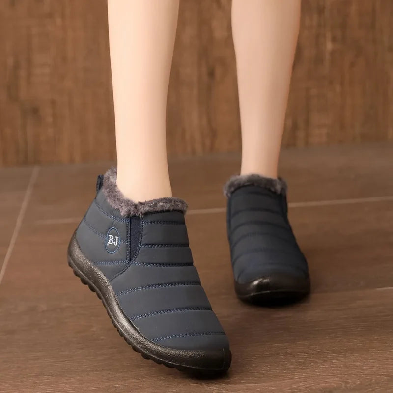 BOTA PELUCIADA CANO BAIXO, IMPERMEÁVEL