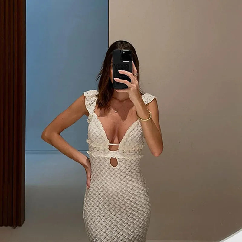 VESTIDO ELEGANTE COM DETALHE DE GRAVATA
