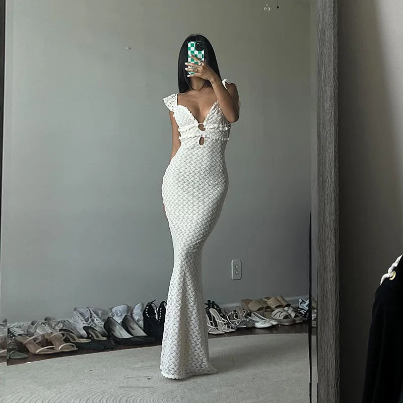 VESTIDO ELEGANTE COM DETALHE DE GRAVATA