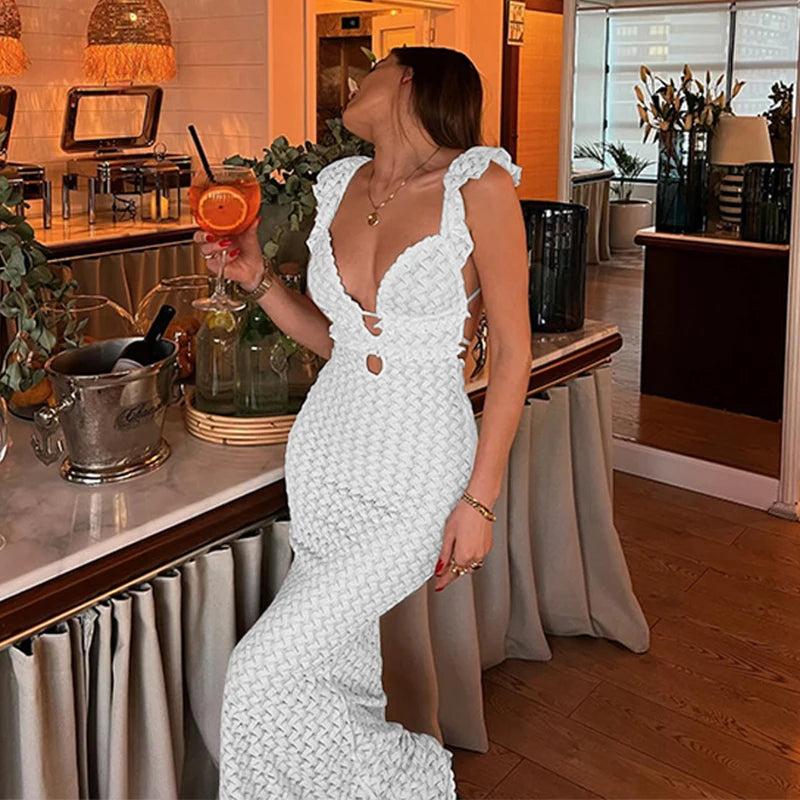 VESTIDO ELEGANTE COM DETALHE DE GRAVATA